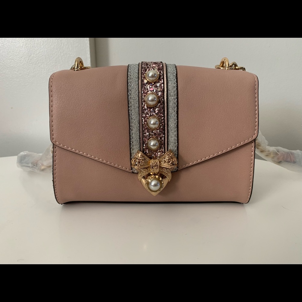 ALDO. Pink crossbody. 7x2x5.